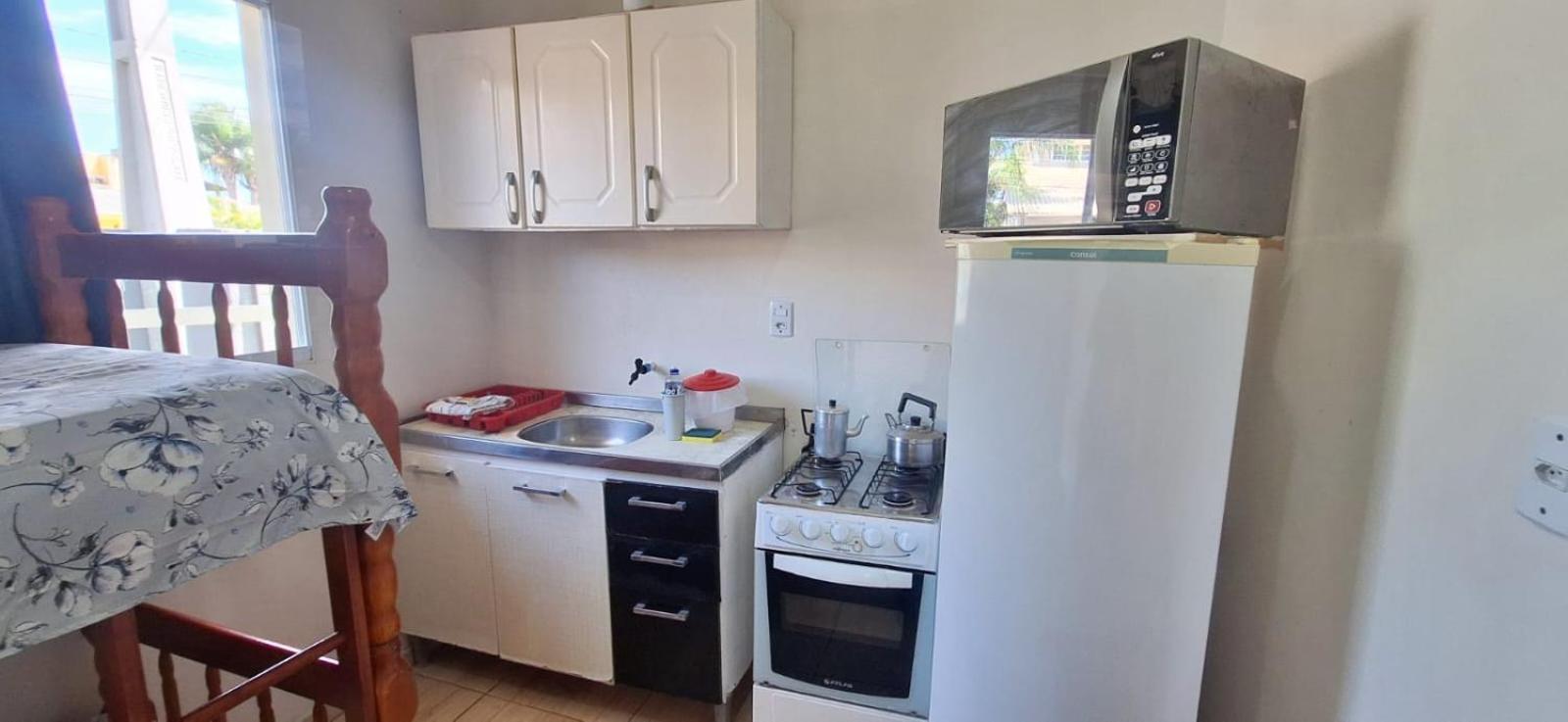 Kitnet S1 Em Torres-Rs - Na Mais Bela Praia Gaucha - Cozinha - Banheiro - Ar Condicionado - Tv E Wi-Fi - Estacionamento - Anfitria Superhost No Bnb Eksteriør billede