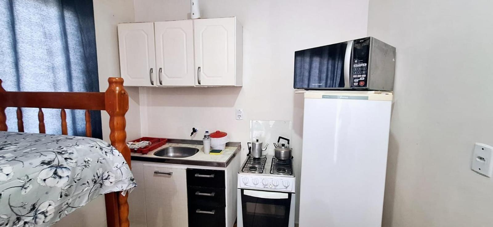 Kitnet S1 Em Torres-Rs - Na Mais Bela Praia Gaucha - Cozinha - Banheiro - Ar Condicionado - Tv E Wi-Fi - Estacionamento - Anfitria Superhost No Bnb Eksteriør billede